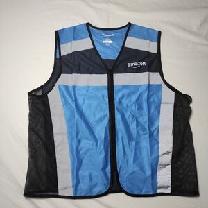 Amazon Men's XL Vest in Blue, Black, and Gray Luly Yang Delivery Driver Employee